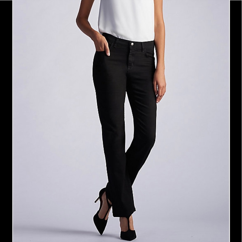 NWT Women’s Size 8 Relaxed Fit Straight Leg Mid Rise Jeans In Black - Picture 2 of 12
